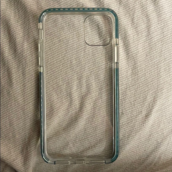 Iphone 11 pro max case - Picture 2 of 3